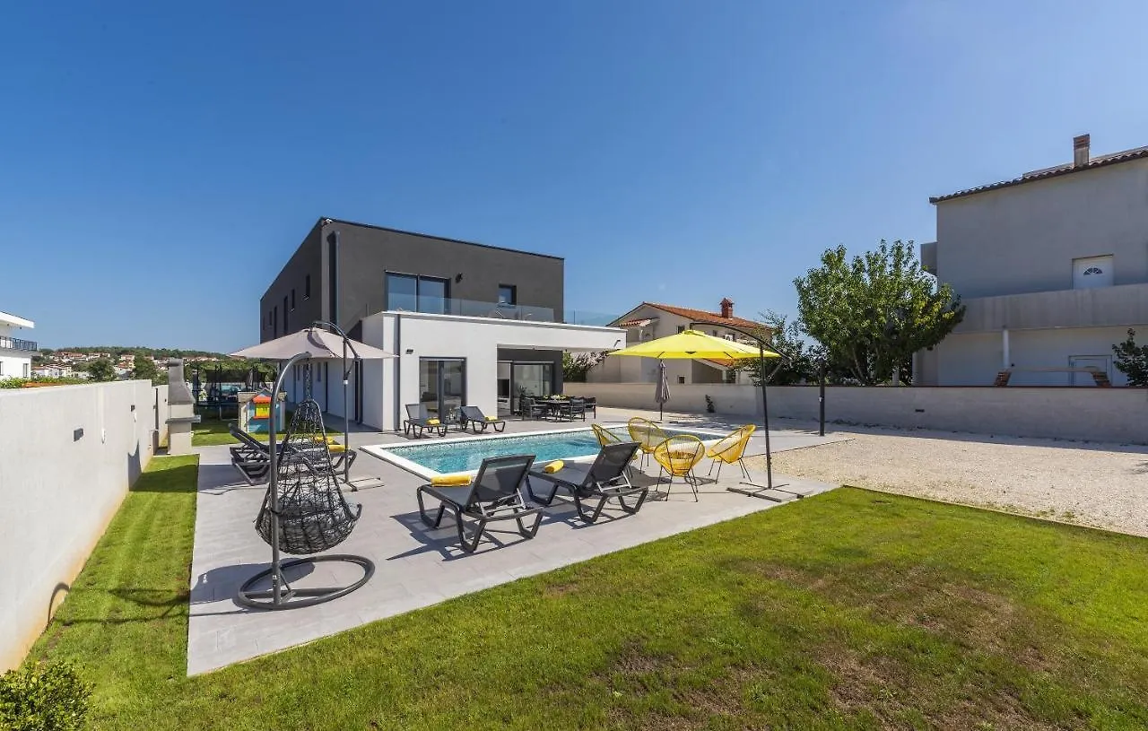 Elite 1 Villa Póla